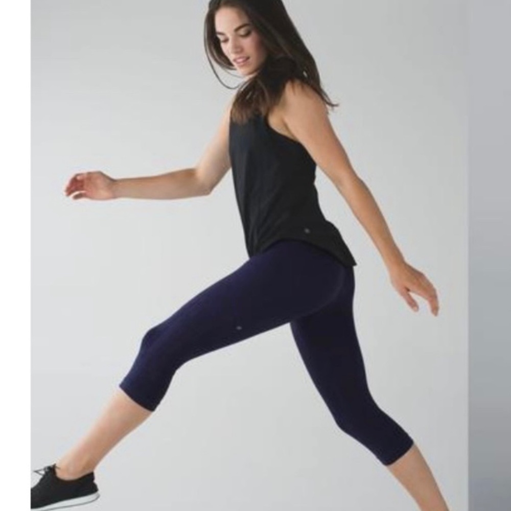 Lululemon Awakening Crop Leggings
